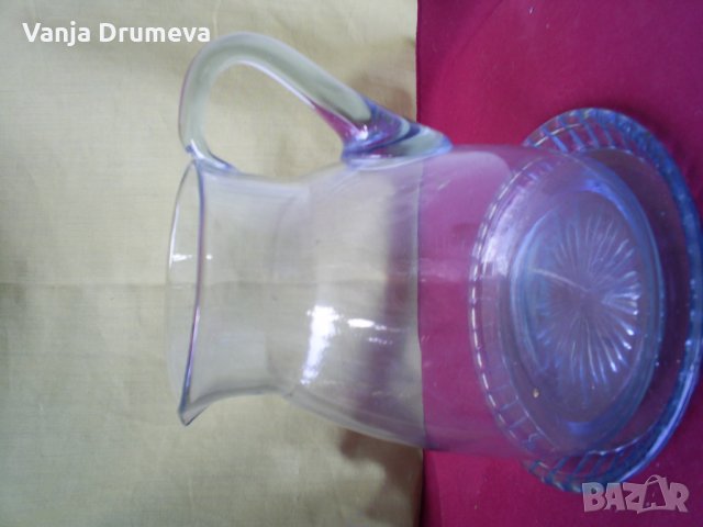 стъклена кана от 80-те г. с подложка - неизползвана