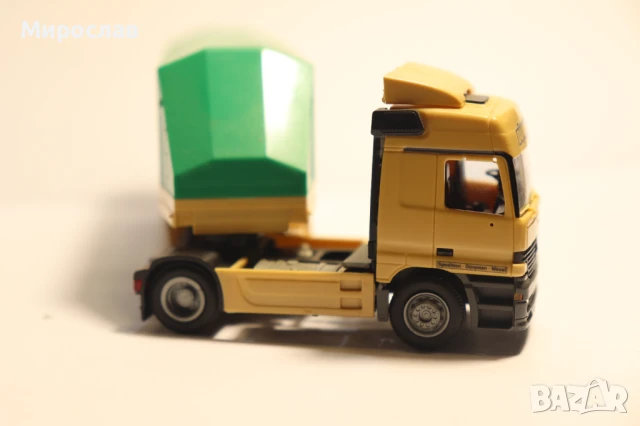 AWM  H0 1/87 MERCEDES ACTROS  КАМИОН МОДЕЛ ТРАНСПОРТ НА СТЪКЛО, снимка 4 - Колекции - 50964848