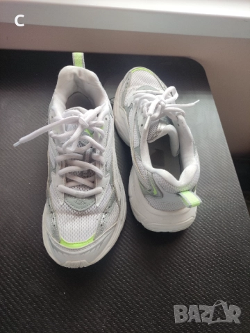 Дамски маратонки на Пума номер 39, снимка 2 - Маратонки - 51757680