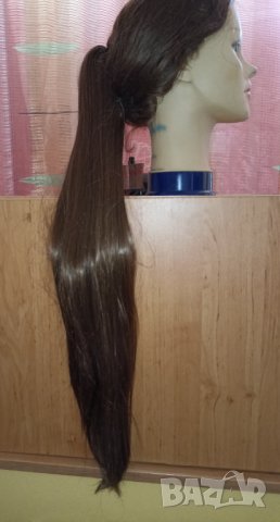 Нова перука /права дълга опашка с шнола в светлокестеняво 68 см , снимка 5 - Аксесоари за коса - 38180848