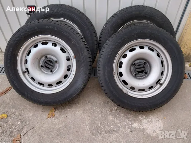 Джанти със зимни гуми за Пежо 195/65 R15, снимка 1 - Гуми и джанти - 47727023