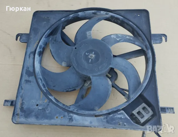 Ford Ka 1.3  Перка за Радиатор 