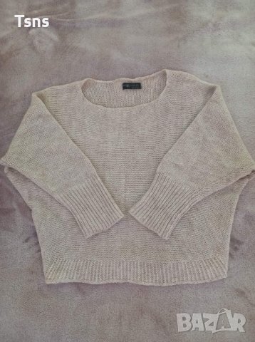 пуловер , снимка 1 - Блузи с дълъг ръкав и пуловери - 43926204