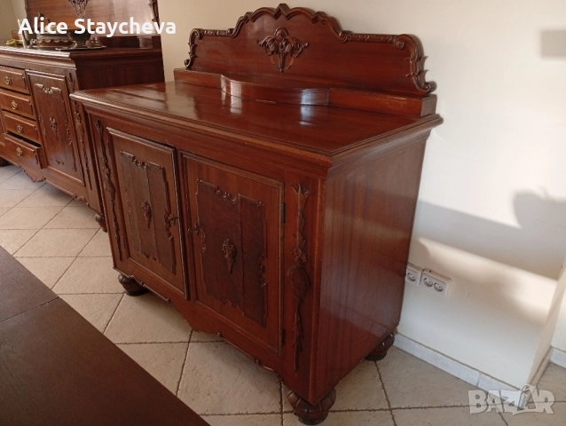 Старинни бюфети, снимка 2 - Антикварни и старинни предмети - 51617042