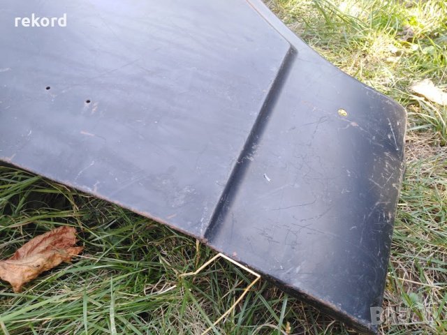 Преден десен калник Опел Рекорд А, снимка 2 - Части - 27769162