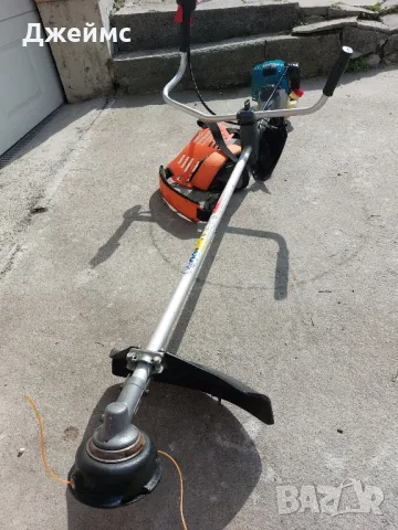 Професионален 4-тактов тример Makita, снимка 5 - Градинска техника - 49356609