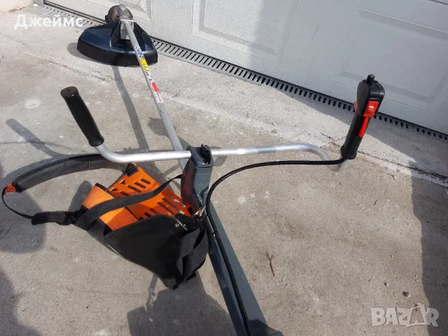 Професионален 4-тактов тример Makita, снимка 12 - Градинска техника - 49356609