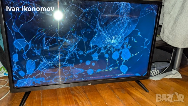 Телевизор JVC LT-32VAF3200 за части, снимка 9 - Телевизори - 53405589