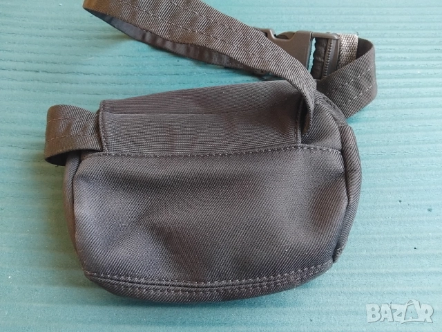 Samsonite - 100% оригинална луксозна чантичка за кръст  / Паласка, снимка 2 - Чанти - 52850083