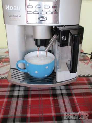 Кафеавтомат DeLonghi, снимка 4 - Кафемашини - 52401488
