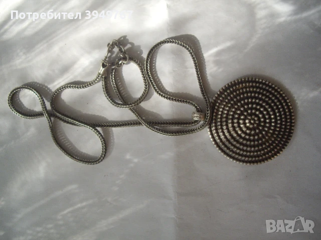 Голямо,старо сребърно колие.