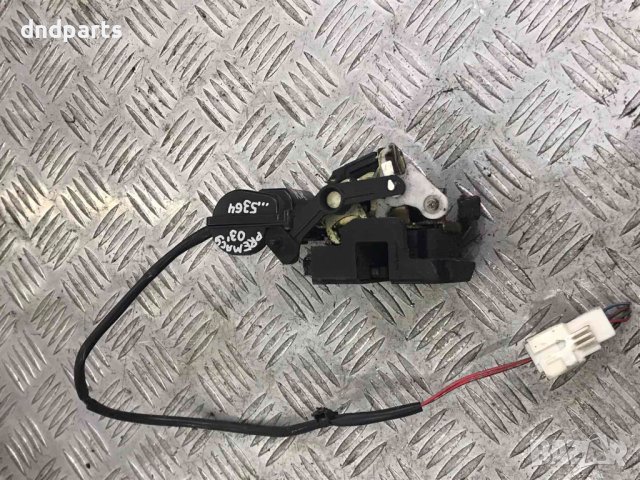 Задна дясна брава Mazda Premacy,2003г.