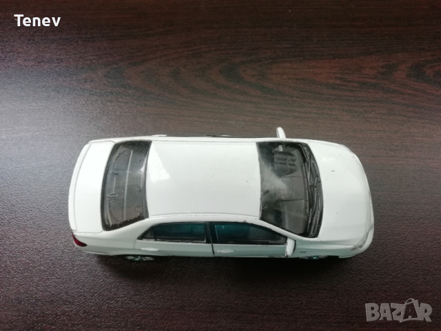 Welly 2009 Toyota Corolla колекционерска количка 1/34-1/39 Тойота Корола 43608 1/36 , снимка 8 - Колекции - 44844982