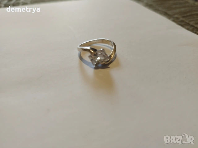 Сребърни пръстени и медальон кръстче със седеф