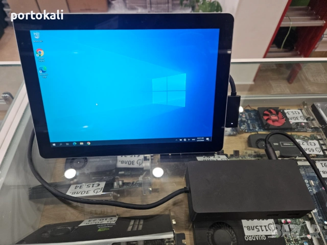 +Гаранция! Зарядно докинг станция за Microsoft Surface - Microsoft 1661 Surface Docking Station, снимка 4 - Лаптоп аксесоари - 53390314