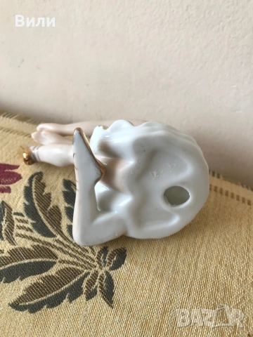 Порцеланова фигурка балерина със златни елементи 10см, снимка 4 - Колекции - 53333632