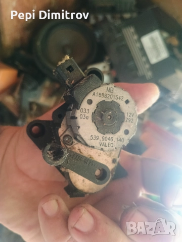 Моторче клапа парно за Mercedes-Benz A-Class Hatchback (W168) (07.1997 - 08.2004) A 160 (168.033, 16