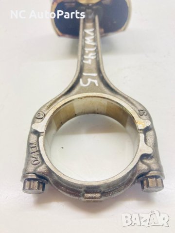 Бутало с биела за VW Golf Голф Ауди Audi Skoda 1.4 TFSI бензин CZC 04EM 2015, снимка 2 - Части - 43094976