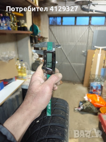 Зимни гуми с джанти 215/55R16, снимка 3 - Гуми и джанти - 53276896