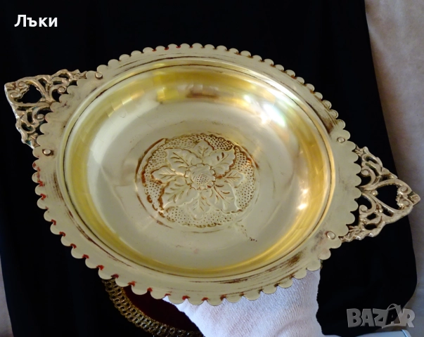 Персийски бронзов съд за сервиране с капак,разкошни дръжки. , снимка 6 - Антикварни и старинни предмети - 51635927