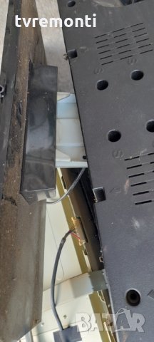 Стойкa за телевизор TOSHIBA 32LV933, снимка 3 - Стойки, 3D очила, аксесоари - 33673363