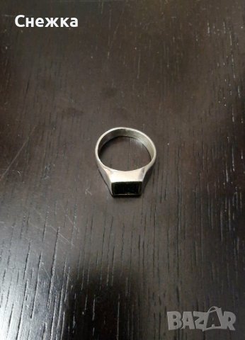 Пръстен с черен камък, снимка 2 - Пръстени - 37388903