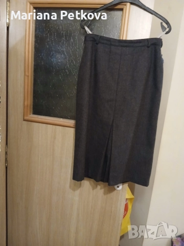 Вълнена пола с плоха, снимка 2 - Поли - 52817117