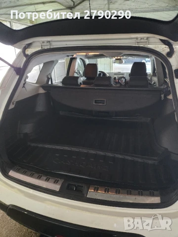 Nissan Qashqai, снимка 14 - Автомобили и джипове - 50712596