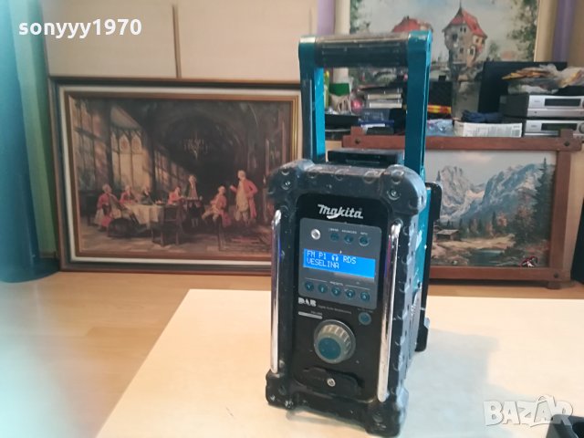 makita radio с батерия и зарядно 1604211117, снимка 12 - Радиокасетофони, транзистори - 32568839