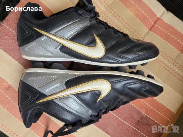 Детски бутонки Nike 34 номер, снимка 5 - Футбол - 51455860
