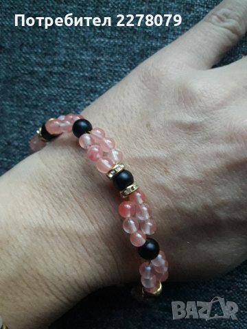 Гривна  от черешов кварц и оникс - ръчна изработка