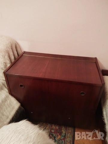 една серия ракла и барче