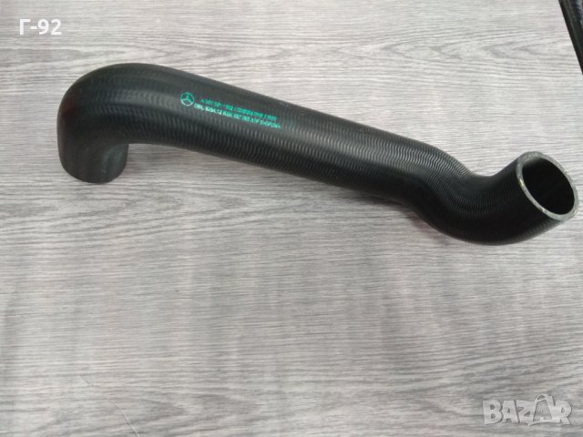 A9015011582**NEU**MERCEDES-BENZ**Маркуч на радиатора, снимка 2 - Части - 32520452