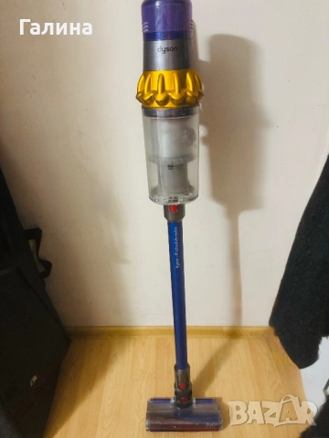 Dyson V11