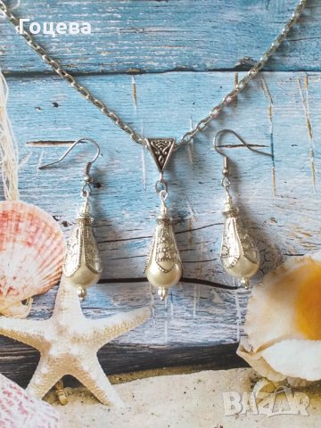 Прелестен комплект бижута с бели перли капка и филигрирани орнаменти в цвят Сребро , снимка 2 - Бижутерийни комплекти - 32803382