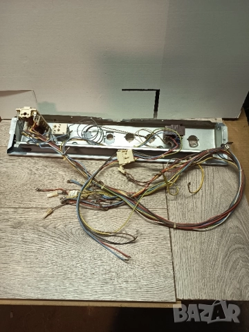 Готварска печка индезит mod: K6M5 части 6 вида В, снимка 16 - Печки, фурни - 51949463