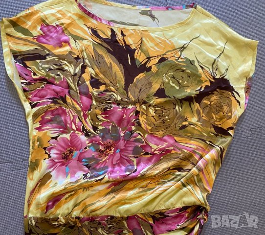 Нова блуза сатен М размер, снимка 2 - Тениски - 28354046