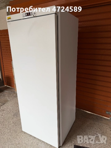 Професионален вертикален фризер NordCap – отлично запазен, снимка 5 - Витрини - 53294575