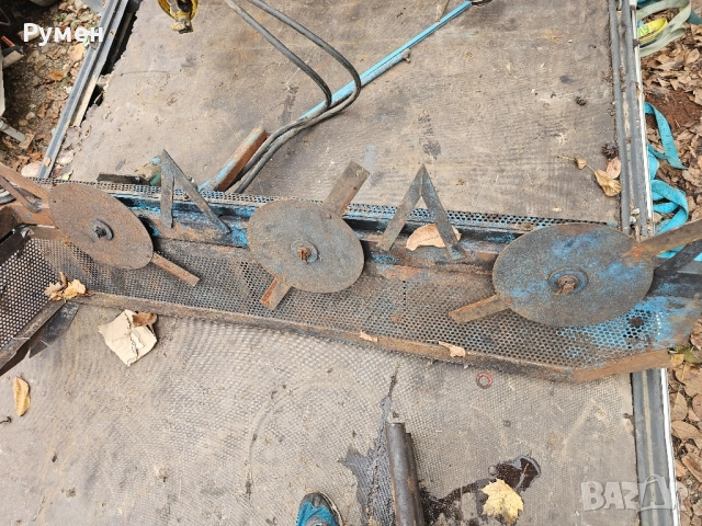 машина за контурна резитба с въртящи ножове