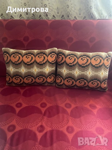 Възглавници бродирани - 3 вида, снимка 3 - Възглавници - 46334893