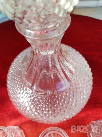 Стари стъклен сервиз 