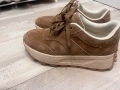 Дамски  спортни обувки ,естествен велур,39 размер, снимка 2