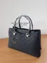 Луксозна Черна чанта Louis Vuitton-SG39U, снимка 2