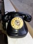 Стар бакелитен телефон, снимка 1 - Антикварни и старинни предмети - 39827417
