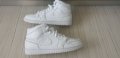 Nike Air Jordan1 Retro Tripple White Mens Size 43/27.5 UK 8.5 US 9.5 ОРИГИНАЛ!, снимка 12