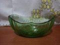 Ретро стъклена купа фруктиера зелено стъкло , снимка 1 - Антикварни и старинни предмети - 43689561