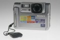 Sony DSC-F55E Cyber-shot Carl Zeiss - Fully functional + Charger + Card 64Mb