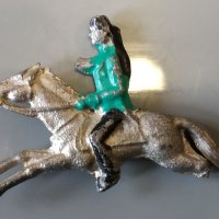 Антикварна Играчка Стар метален ездач, снимка 2 - Други ценни предмети - 27532142