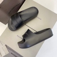 Дамски джапанки BALENCIAGA (35-40) - реплика, снимка 4 - Джапанки - 37197297