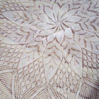 Плетена покривка , снимка 1 - Декорация за дома - 32921010